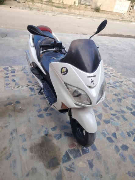 سلام عليكم من ارخص الدمن دراجة فورزة بصمة محرك خير من لله لا تنقيص ولا تبخير كهربيات شغالة اوراق  مكاني بغداد شعب سعر ٥٠٠
***********
