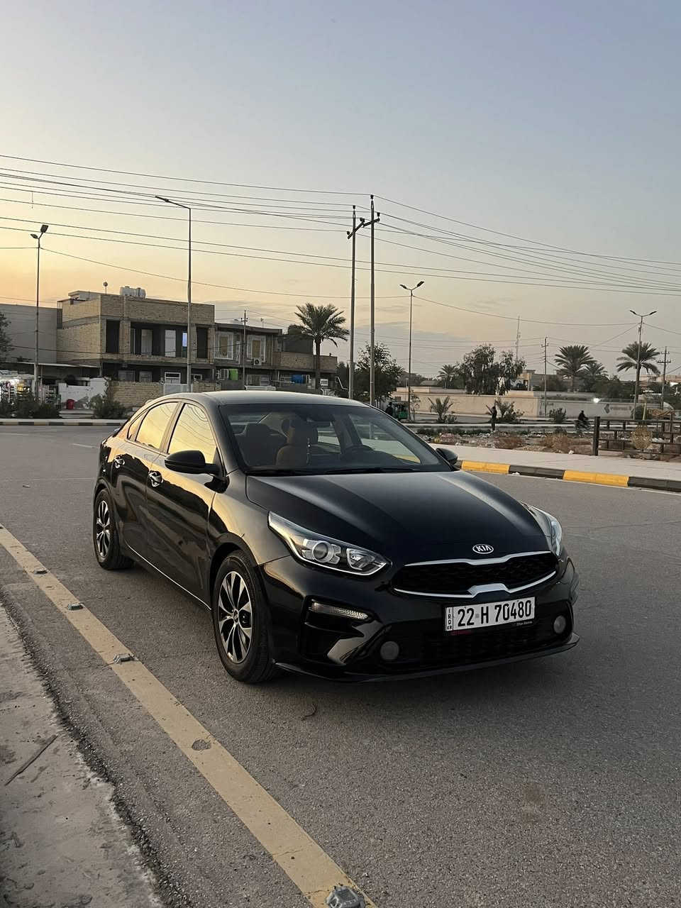 سلام عليكم فورتي للبيع موديل 2021 أمريكي 🇺🇸 
مكينه2000 ما مفتوحه شرط 
دوش كير AT المرغوب بلادي 6️⃣ نمر 
صدر حداديه امامي خلفي كفاله ع وضع شركه 
ماشيه 93 mi حقيقي سيارا واردها فقط بنيد + 
صبغ جاملغ وباب جها السايق اثر شخط في العراق 🇮🇶 
سيارا نهائياً 
بدون دواخل  رقم أربيل سنويه 2029 جديد 
سعرها 135 وبيها مجال لشراي عنوان واسط عزيزيه 
رقم ***********
