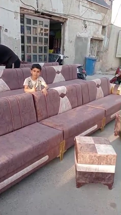 انتاج معمل المصطفى للأثاث المنزلي
ديوان ٢٠ متر
.
العنوان بغداد بوب الشام مقابل مضيف البوعامر
***********
تفصال حسب الطلب
تصليح التخم المستعمل
