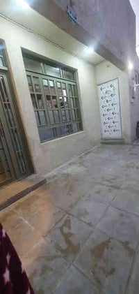 بيت للبيع مساحته ٧٧ متر واجهة ٧ والنزال ١١  الارضي استقبال ٧×٣  وحمامي...