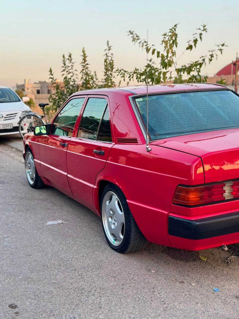 مارسدس ١٩٠ مؤديل ١٩٩١
محرك بطه ٣٠٠٠
گير محرك بشرط 
سبوخ عام جماليه 
تبريت 
سلايت 
كوشن جلد 
تايه و ويل جديد 
بيتاقه بنزين 
سعرر ٥٨ مجال 
وتساب ***********
رقم ***********
مكان كركوك كركوك, العراق
