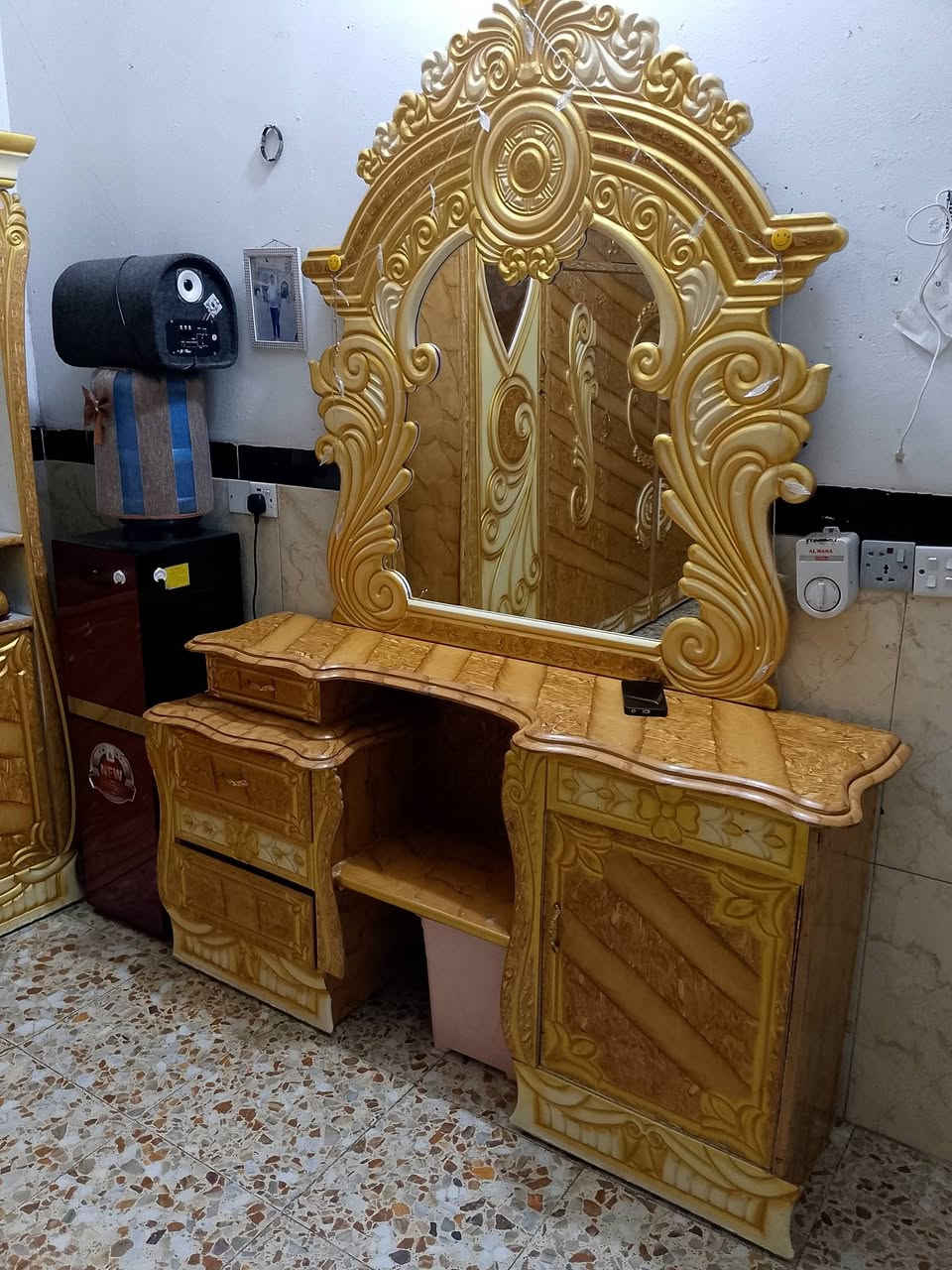 غرفة نوم نظافة 80بل مية مكان بغداد رقم الهاتف ***********
