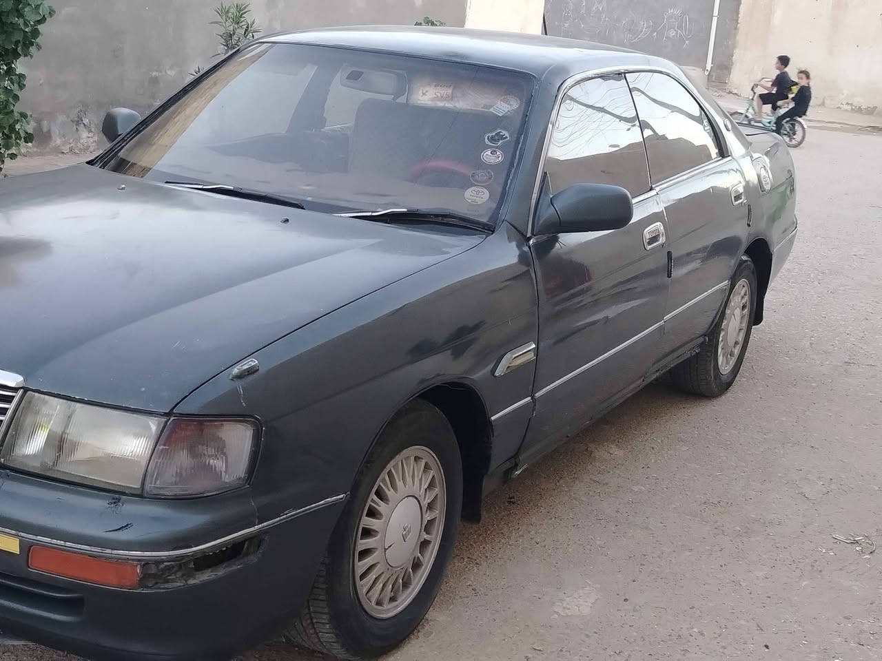 السلام عليكم ورحمة الله
للبيع بطه متصل لون زيتوني موديل 1991 رقم بغداد بدون تحويل. ما اندل راعيها ابيعها كوم حديد فقط اصوليات بل مرور
گير ومكينه 2500 شرط النظافه طك بيها كازكت وما مصلحه سياره شغاله وتمشي
السياره كفاله عامه من كص ونقل وعيب وضربه واصوليات فقط رشه جماليه اثر جراد مابيها قط السياره جاهزه من دواخل حاويه  تخم تاير حداديه كهربائيات كلها شغاله ويل بچم بك لايت ادامه جديده باتري داينمو سلف مامخلي بيها نقص مال جناي مكان السياره ميسان السعر 26 وبيها مجال بسيط 
للاتصال،، *********** عمارة, ميسان

