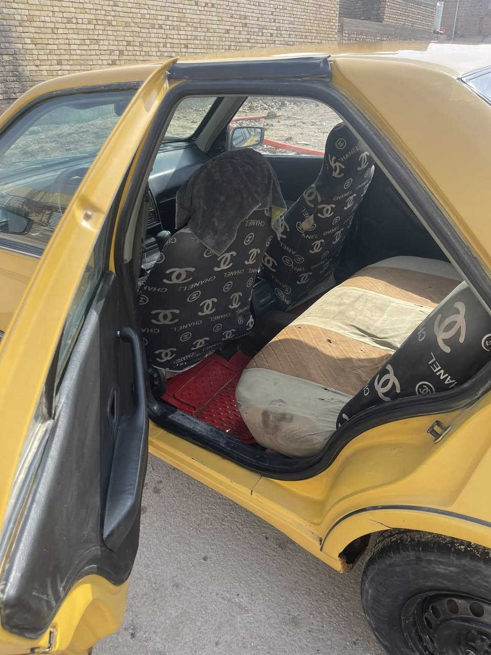 مكاني شطره محرك ونجي كير جديد مكاني شطره راعيه بغداد سياره جهزه ماعده التبريد والتايرات الباقي كله جديد ***********
