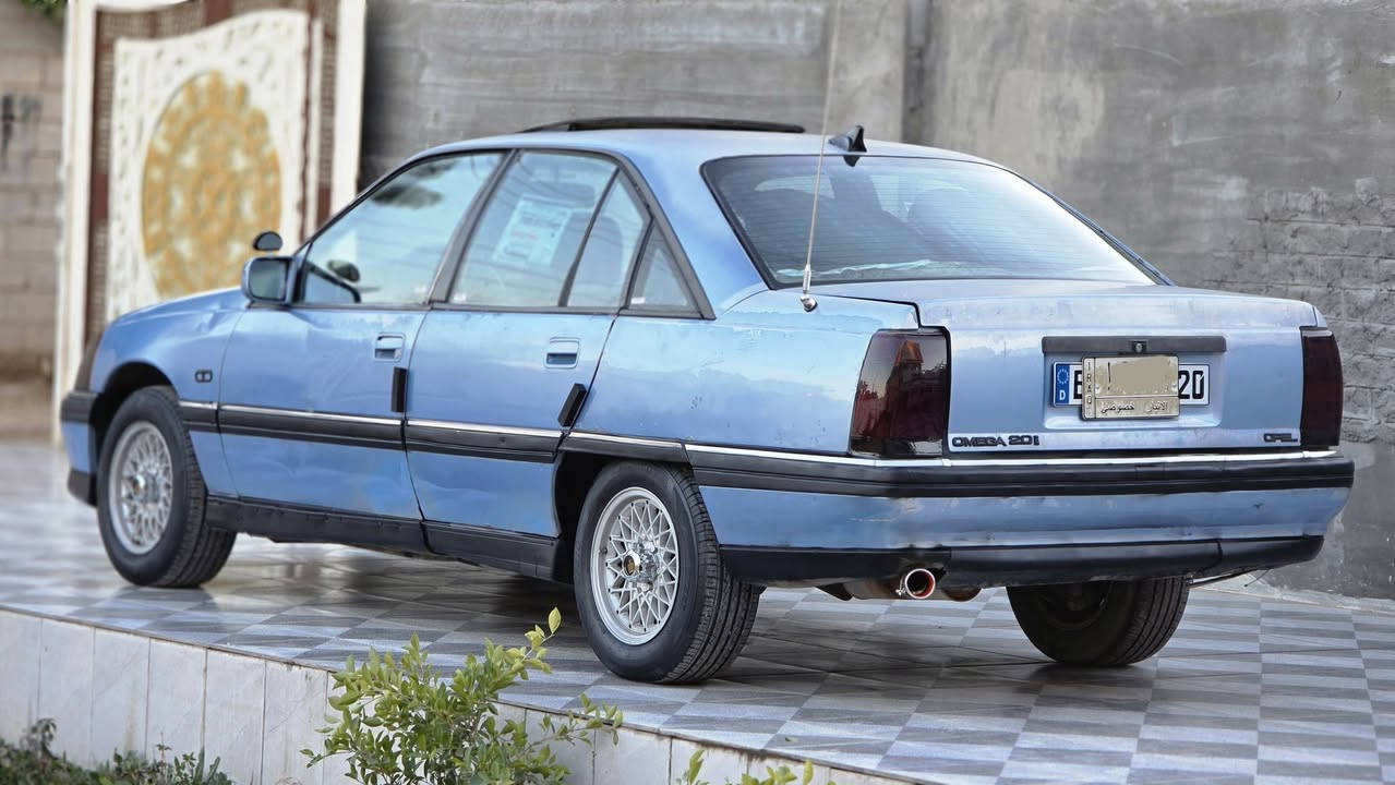 يالله اوبل اوميكا للبيع موديل 93 #خليجيه اصل #تبريد السيارة 🚗 #كفاله #من #ضربه #ومعجون #وصبغ #وتبديل كله #شركه محرك 20 بلادي سنويه لل28 تحويل مباشر  سياره مال جناي متعوب عليها جاهزه من كلشي شرط تخم تاير جديد مسجل شغال جام كهرباء 🔋السياره جديده بمعنى الكلمه مكاني رمادي #للاستفسار *********** ...... #السعر37 مجال بصيط
