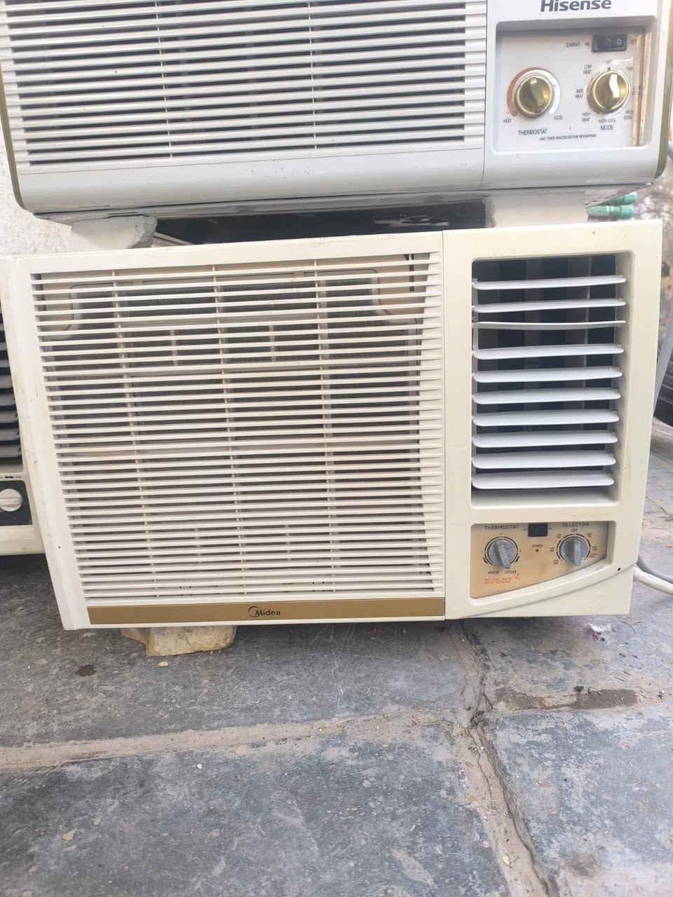 الحمد لله
اليسر للتبريد
٣ مكيفات للبيع
هايزنز  بطل السعر  ٢٢٥ الف
ميديا بطل  ٢٢٥ الف
كارير كمبريسر  السعر ٢٠٠
***********
***********
