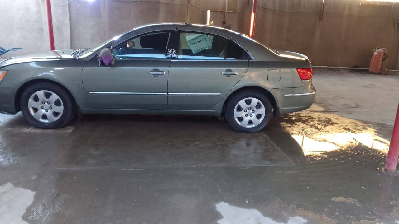 السلام عليكم من رخصة الادمنية سيارة سوناتا وارد امريكي بدون حادث ٢٠٠٩ ليبل واحد بدون صبغ بدون تكشير  رقم بغداد دولي تبريد تدفئة  كيرومحرك خير من الله  رقم بغداد باسمي 
*********** اتصال  وات ساب   السعر ١٢٨ وبيه مجال
