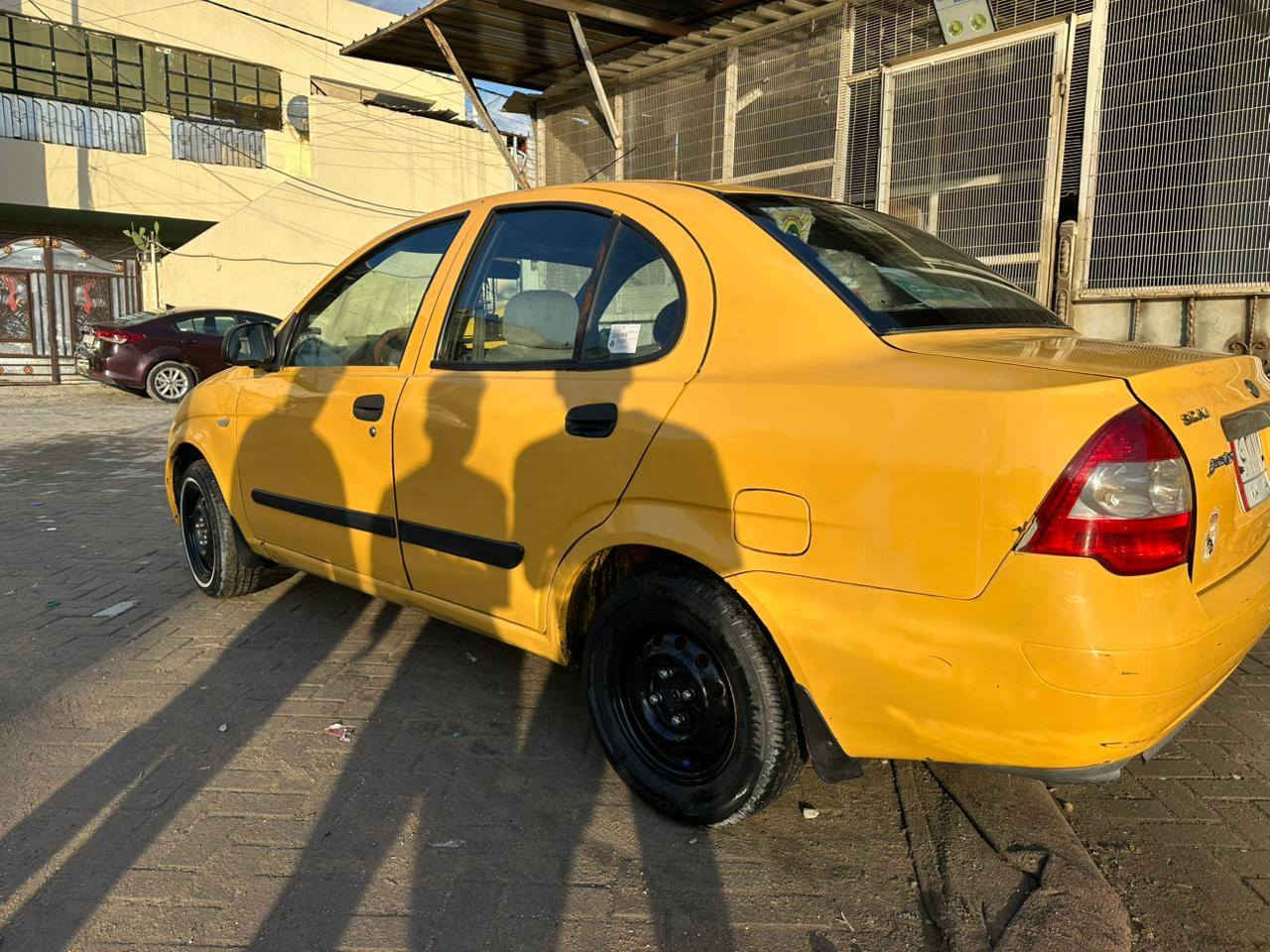 سلام عليكم ورحمة الله وبركاتة سيار طيبه 15  سياره كله مكفوله عده ضربته بل باب ضربه بسيطه ومصلحه نفس باب خيط تبخير سياره خير من الله صدر دبلات كله جديد مكاني مدينه الصدر سعر 38 بيه مجال
***********
