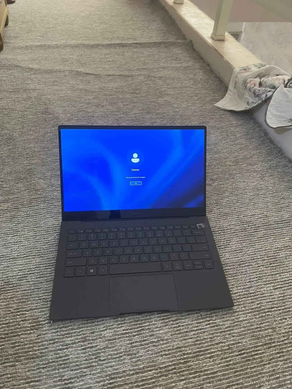 السلام عليكم لابتوب للبيع
بيع فقط 
Samsung galaxy book s سوبر سليم 
شاشة 13.3 لمس 2k 
كيبورد فسفور ضوئي 
بصمه أصبع 
سناب دراغون لمس 
يشغل جميع البرامج arm64 bit64 bit32
Windows 11 home اصلي  
رام 8 غيغا 
هارد 256 ssd 
 بطارية لحد 25 ساعة 
نظافة 100٪ لوك
مع شاحن اصلي انكر 
دورات الشحن 0 جديده 100٪ 
رقم المنشور  ٥ 
السعر 550  الف


**إذا كنت صاحب هذا الإعلان وتريد حذفه لأي سبب، رجاءا أرسل رسالة إلى الدعم الفني**