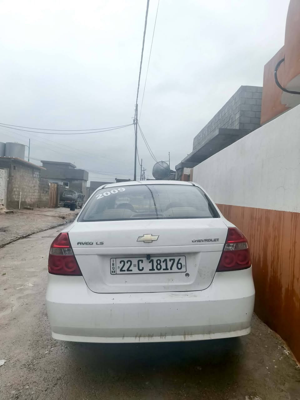 السلام عليكم افيو 2009 للبيع 
كير اوتوماتيك بيها مكانين بارد فقط
ارقام سنوية هزة كلها جديد 
سعرها 60 وبي مجال مكانها برطله ***********واتساب
