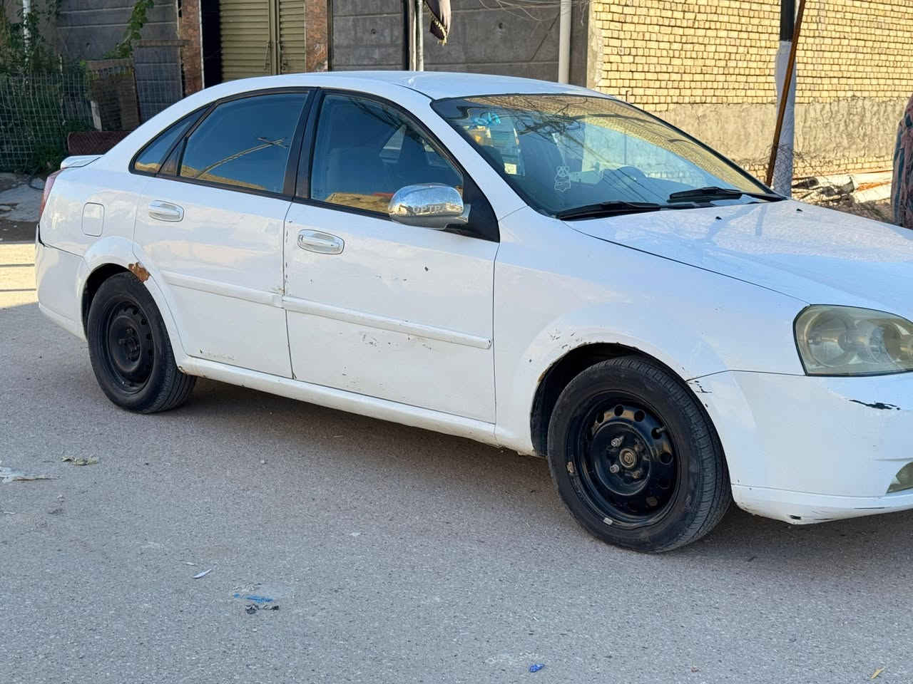 اوبترا 2013
حادث بنيد وجاملج جهة السايق وبيها مكانات طخة 
بأسمي تحويل مباشر 
مكينة 1600 بيها تنقيص 
مكاني ناصرية مركز 
***********
