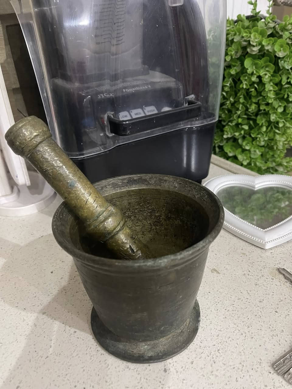 هاون حجم وسط ب70/ستاند نحاس ارتفاع مترب75/بابل


**إذا كنت صاحب هذا الإعلان وتريد حذفه لأي سبب، رجاءا أرسل رسالة إلى الدعم الفني**