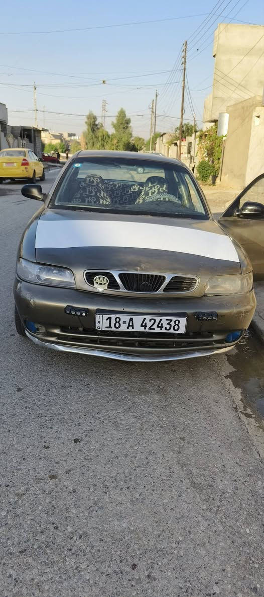 السلام عليكم 
دايو نوبرا ون المرغوب موديل 1998 
سياره فول توماتيك كير ومحرك شرط جديد 
نضيفه داخلها جلد دوشمتها حلوا وجديده 
وايرمنيتها كلها بشرط كامله السياره شرط مابيها صبغ فقط الدائر يلي بصفحة النفر مكفوله من الحادث 
سنويتها جديده 2030 هزتها بعدها ماساقطه 
السياره بأسمي شرط التحويل ول وكاله
0.7.5.0.7.5.2.4.2.9.5 الحمدانية, نينوى
