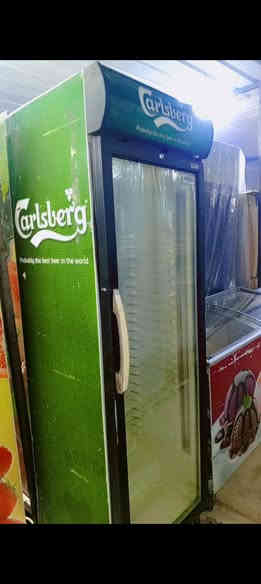 اسلام عليكم عارضات عامودي و افقي يوكر تركي اصلي شرط النضافه وتبريد العنوان بغداد حي البتول الشراي ينتصل ***********
