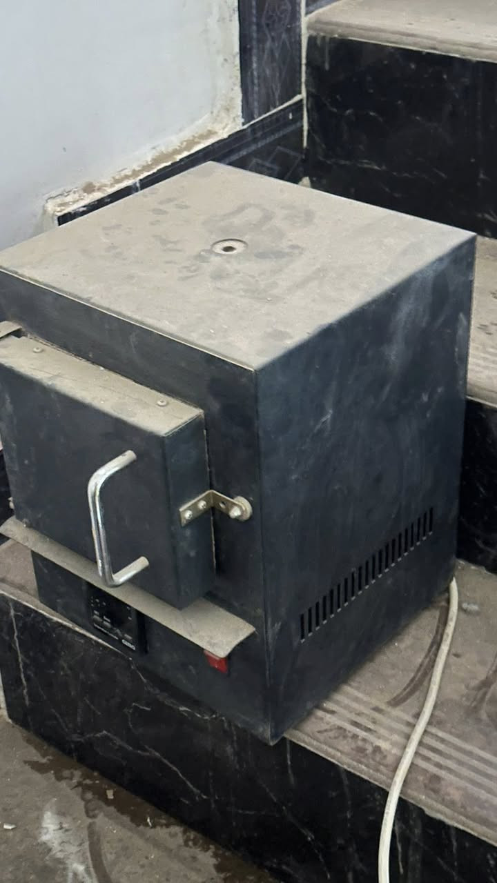 السلام عليكم مجموعة غراض مختبر صناعة اسنان ثابت ومتحرك للبيع قيم بل يرضي الله واخذ ابيعهم كلهم  وابيع مفرد مكاني بابل وتوصيل موجود لكل المحافضات 
***********
