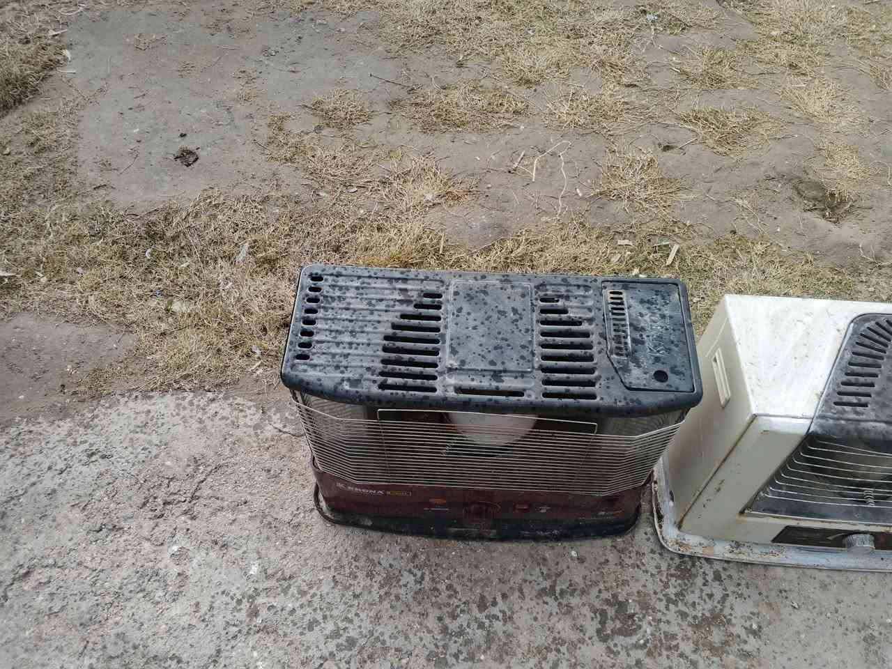 السلام عليكم صوبات نفطيه للبيع السعر 60 ثنينهن للاستفسار الاتصال على الرقم ***********
