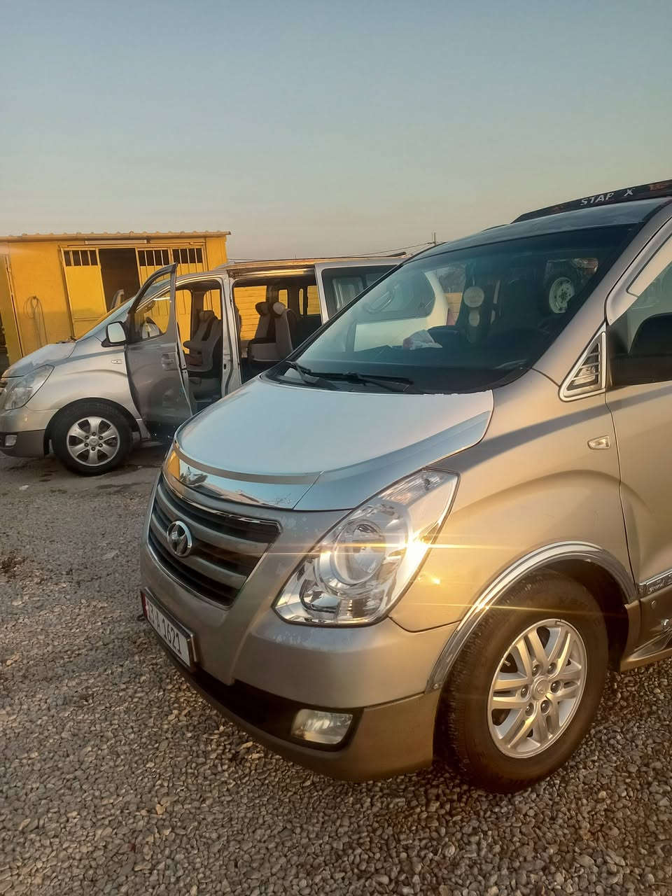 سلام عليكم للبيع 
ستاركس مسكر موديل 11اوتو ماتيك مكينه بلاديه قبق اسود جاهزه ماعايزه برغي بسمي مداور ثاني يوم للاستفسار الاتصال ***********
