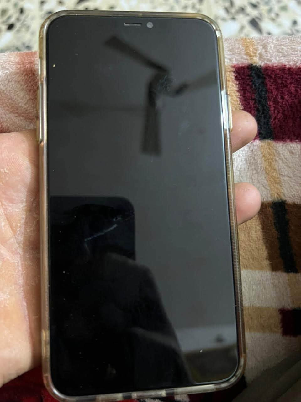السلام عليكم ١١برو ماكس نضافه فول وكدام عينك مبدل فقط شاشه واصليه كلشي شغال بي ذاكره ٢٥٦ سعر ٢٨٠وبي مجال قليل التواصل خاص او واتساب *********** لا حماوه ولا تعليك نعمه من الله الجهاز بطاريته ٧٦
