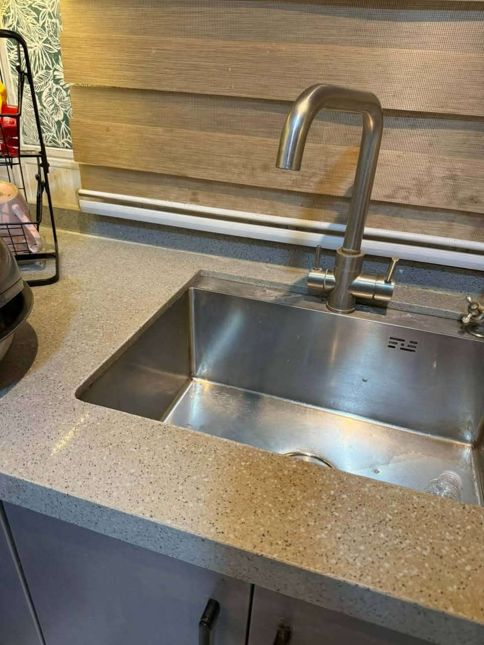 كاونتر للبيع نضافه فول 
6امتار كاملل هو والاجهزة مالته 
مكانه بغداد العبيدي 
سعرة 650
يوجد تصوير فديو اله 
للاستفسار اكثر خاص وبخدمتكم


**إذا كنت صاحب هذا الإعلان وتريد حذفه لأي سبب، رجاءا أرسل رسالة إلى الدعم الفني**