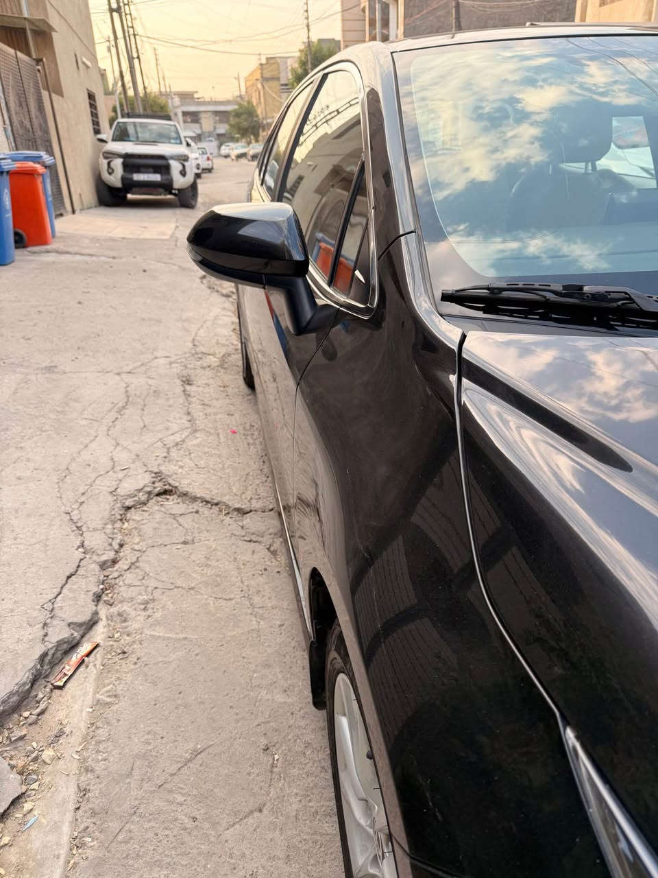 كورلا 2023 خليجي رقم اربيل بانزين فقط داخل جلد مشمشي لايتات لد بلادي ابواب بصمه ونظام ترحيب وتشغيل بصمه كيجات ديجيتل مري شفط كامرة السيارة مابيها نقص جاهزة بدون صبغ 
سعرها 17,400
*********** بغداد, العراق
