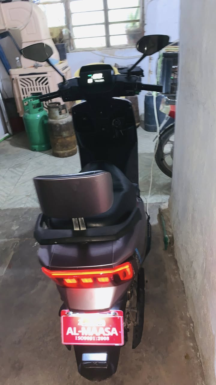 سلام عليكم بايسكل شحن لل بيع الماسه 2025 نضيف بطارياته كبار وعل فحص سعره 650 وبيه مجال ***********
