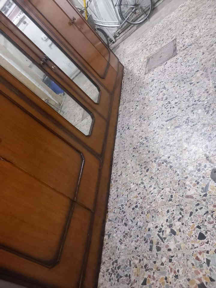 كنتور 6باب صاج توصئ الداخل عادي الظهر معاكس عادي القياس.  العرض 3مترات و48. سم.   الارتفاع.  متر و 88 سم. العمق. 60 سم السعر ٣٢٥ الف وبي مجال العنوان بغداد الكرخ تقاطع درويش البياع شارع البداله الانتصارسوق اميمه فرع مجمع الرازي ع اليمنه منتصف شارع ع اليسرى خلف مي اور
***********
*********** بغداد
