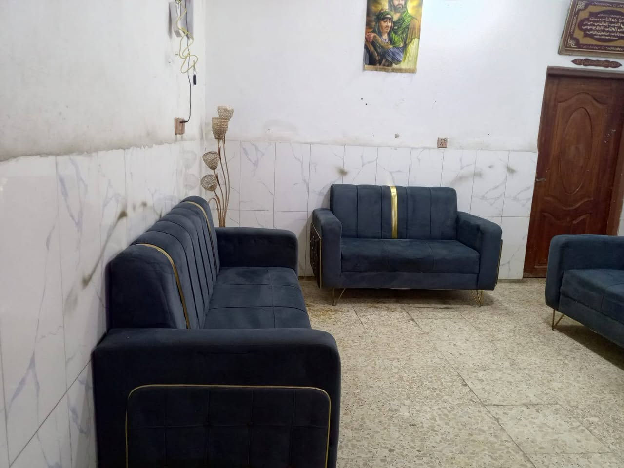 تخم قنفات للبيع 8مقاعد نضيف جدا ب 225وبي مجال مكاني بغداد لبلديات ***********
