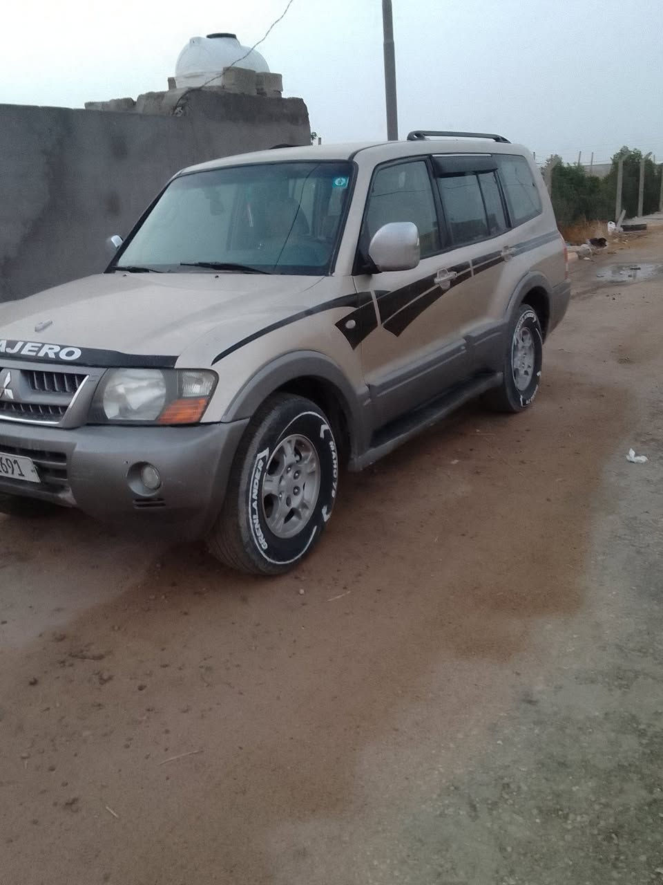 باجيرو موديل 6 بسمي مصبوغه عام تبريد شغال مكينه 3500الرقم الدولي حداديه قبل شهرين مشتغله تايرات جديد المكينه قبل يومين كامت وماعندي فلوس تصليح يعني تجي تاخذه بكرين للفيتر تريد جفته تريد تخليه مكينه ملكه مكاني ديوانية بسعر 50وبيه مجال ***********
