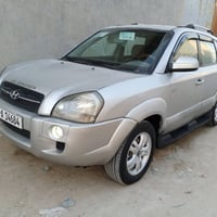 توكسان موديل 2007 رقم بابل نكليزي  مكفوله سياره من ضربه فقط 3 قطع صبغ ...