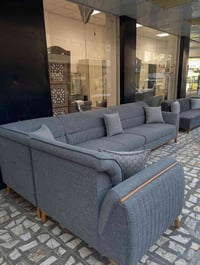 ديوان للبيع بس لون الكوشات غيرتهن ماخذته ب ٨٥٠ ونهايته ٥٥٠  شراي يراسل...