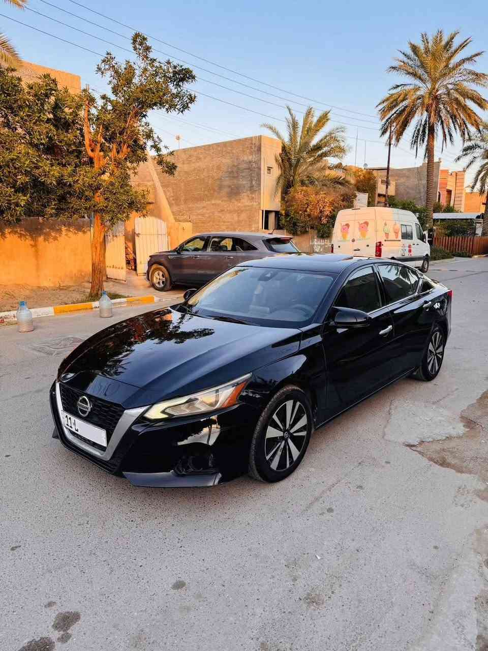 السلام عليكم
السعر 128 ورقه بيع سريع 
للبيع نيسان اليتيما 2019 وارد امريكي . 
حادثها جاملغ وحافه البنيد . بدون داخل . 
رقم بغداد الدولي الجديد باسمي تحويل مباشر .  محرك 2,500 اربعه سلندر . 
كير محرك خير من الله . ماشه 64 الف
صدر امامي خلفي جديد . 
تخم تاير جديد . تبريد ثلج . 
السياره جاهزه من جميع النواحي 
السياره فول مواصفات 1/1 فئه SL  اعلى فئه 
فتحه . بصمه . تشغيل عن بعد . شاشه كبيره . كامره خلفيه . شاشه دجتل . 
تبريد بيانو . تدفئه كشنات + تدفئه ستيرن . 
دركه D . تبريد قطعتين . كشنات جلد . 
كشنات كهرباء. رادرار امامي خلفي جاني . 
نقطه عمياء . تحديد مسار . اوتو هولد .
هانك بريك بصمه . تبريد منفصل . 
نقطه عمياء . تحكمات ستيرن جهتين . 
كروز سرعه . اتركشن كونترول . 
سستم سماعت BOSE . عدد 9 محيطي . 
شاشه اعطال . تبريد قطعين . 
بك لايت لد . لد نهاري . لايت عدسات زينون . ويل كب . حساسات خلفيه . 
السياره فول مواصفات للاخير . 
السعر128 ورقه 
مكاني بغداد للستفسار ***********
