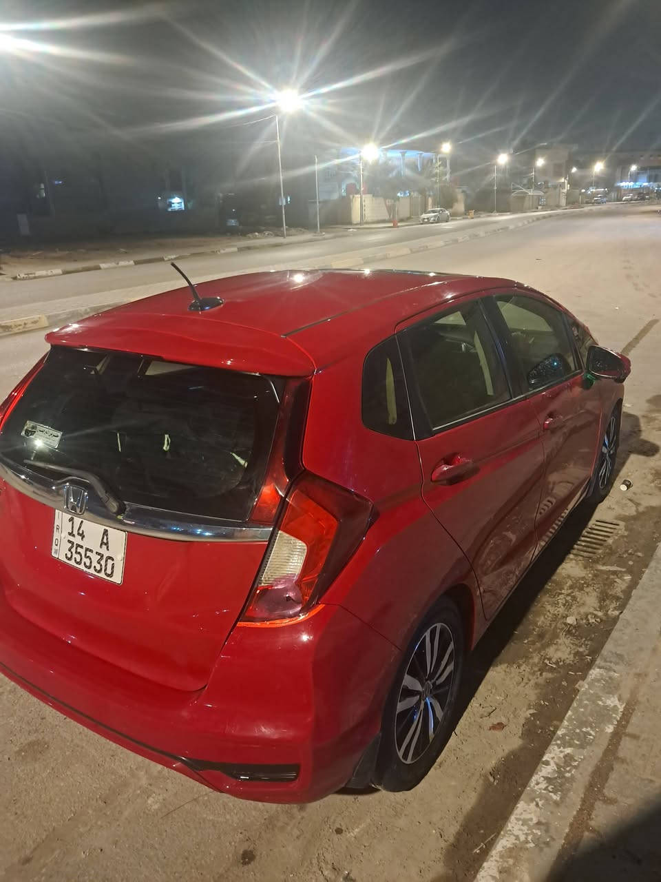 هوندا فيت ياباني اصلي 2018 وارد امريكي للبيع
محرك 1500 ماشيه 46الف ميل
كير مكينه بحالت وكاله
عليه رقم مميز سيارة مالت بنية 
تبريد ثلج ❄️ تدفئه كله علي بلادي
حداديه جديده
اعلي مواصفات
سياره فول مواصفات 
بصمه تشغيل 
تنته 
شفتات ستيرن بلاديه 
نظام ايكو
تحكمات شاشه مثبت سرعه 
مانع نزلاق رادرات
مثبت سرعه
تحكمات ستيرن 
كامرات بل مرايه شاشه بلاديه بلوتوث
حساس خروج عن مسار
صندوق بصمه 
كهربائيات كله شغاله
ضرار سياره{قطعتين صبغ بنيد وجاملغ ايمن امامي بدون دواخل } وجاملغ اليسر نصبغ عندي بيه شخط وصبغته بدون لا معجون ولا شي الان بيه شخط صبغته ودعاميه اسفل كلش ضربه رصيف خفيفه
❌❌❌❌❌
_السعر نهائي  90 ورقه وبي مجال بسيط حك شراي
اقري تفاصيل قبل لاتتصل
مكاني البصره 
رقم هاتف 786 374 7982
فقط شراي يتصل اهلا وسهلا


**إذا كنت صاحب هذا الإعلان وتريد حذفه لأي سبب، رجاءا أرسل رسالة إلى الدعم الفني**