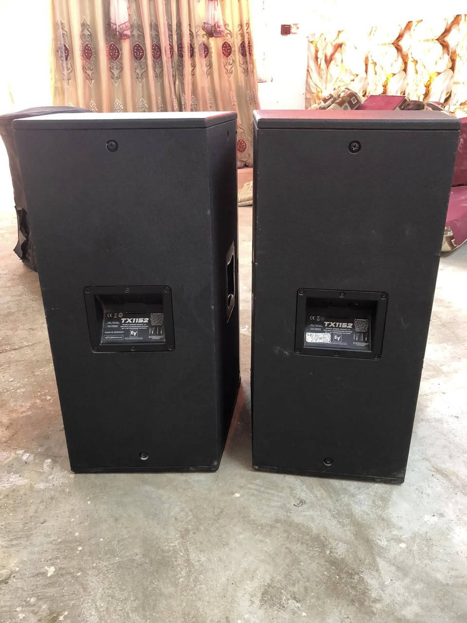 ‏سلام عليكم سماعات زوج ايفي اصلي للبيع
وزوج دبليو 17للبيع 
المكان ميسان العماره 
السعر الايفي 8ورقات  
وسعر الدبليو 17 ب400
رقم الهاتف ***********
