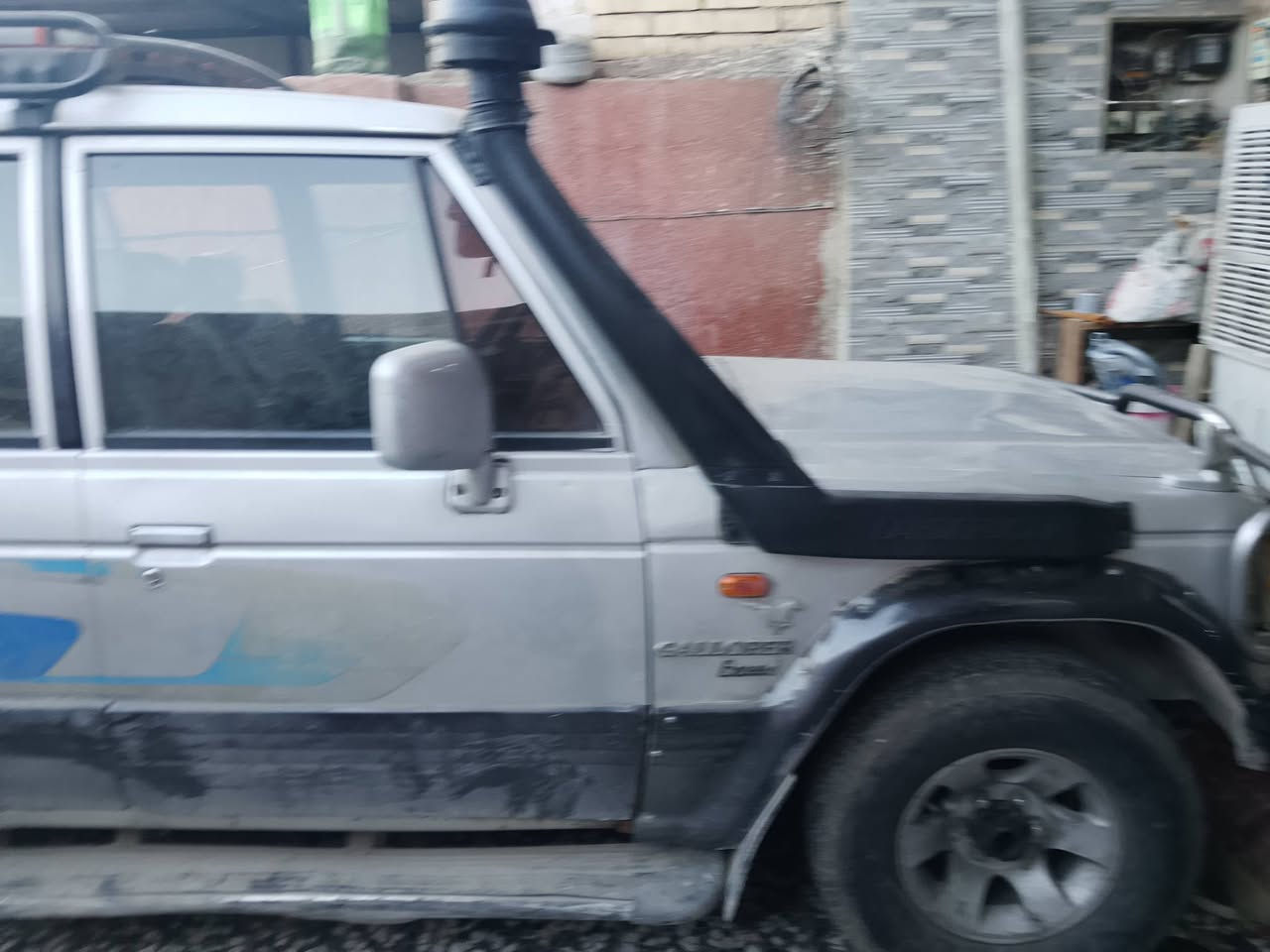 السلام عليكم سياره كالوبر رقم بغداد موديل 93 كير مكينه ففتي 2500كهربائيات كله شغاله السعر 42 اتصال***********
