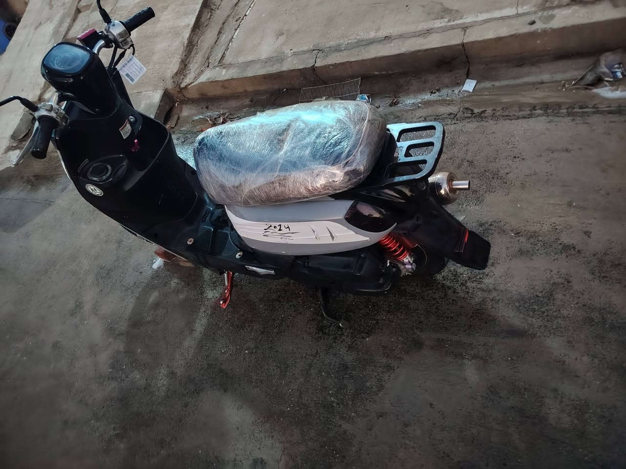 للبيع او امراوس أشعندك نزل بوليس حديث 2014 نوزل مصطره حديث ياباني   كفاله عامه دراجه مزوعه تزويد
1.كلجات رياضي WFاصلي
2.صدر امامي رياضي
3.صدر خلفي رياضي فول
4.فج معه الطاسه رياضي
5.استاند صفح
6.قطره دهن مكينه
7.قطره دهن اكل
8.سيابه تزويد اصلي
9.جامرلغ كاربون
10.صالانه رياضي اصلي صوت طرب
11.تعلاكه وسط
 12.ليت زنون اصلي عالي ناصي زنون 
 شرط شلعه  تشك الكاع ومعدل دراجه بصمه نكره ابكل وكت
سعر   900اوبيه مجال بسيطه اتصل مكان ديالى بعقوبة فلكت الأمين رقم الهاتف *********** والخاص مفتوح
