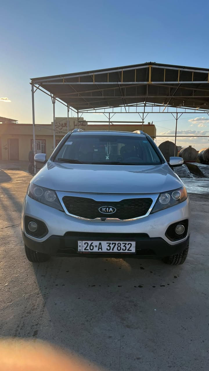 السلام عليكم
سورنتو وارد امريكي موديل 2012

 رقم صلاح الدين دولي باسمي

سبعه راكب
تحكمات ستيرن

اشاير بالمري

شاشه كامرا 

تبريد قطعتين

محرك 6

كير توماتيك 

تبريد تدفئه شرط 

للون سلفر

سياره جاهزه 

صدر إطارات جديد

ماشيه 122 الف حقيقي

البوند فقط مرشوش

السيارة جديدة

مكاني شرقاط 

سعر 145 

***********
