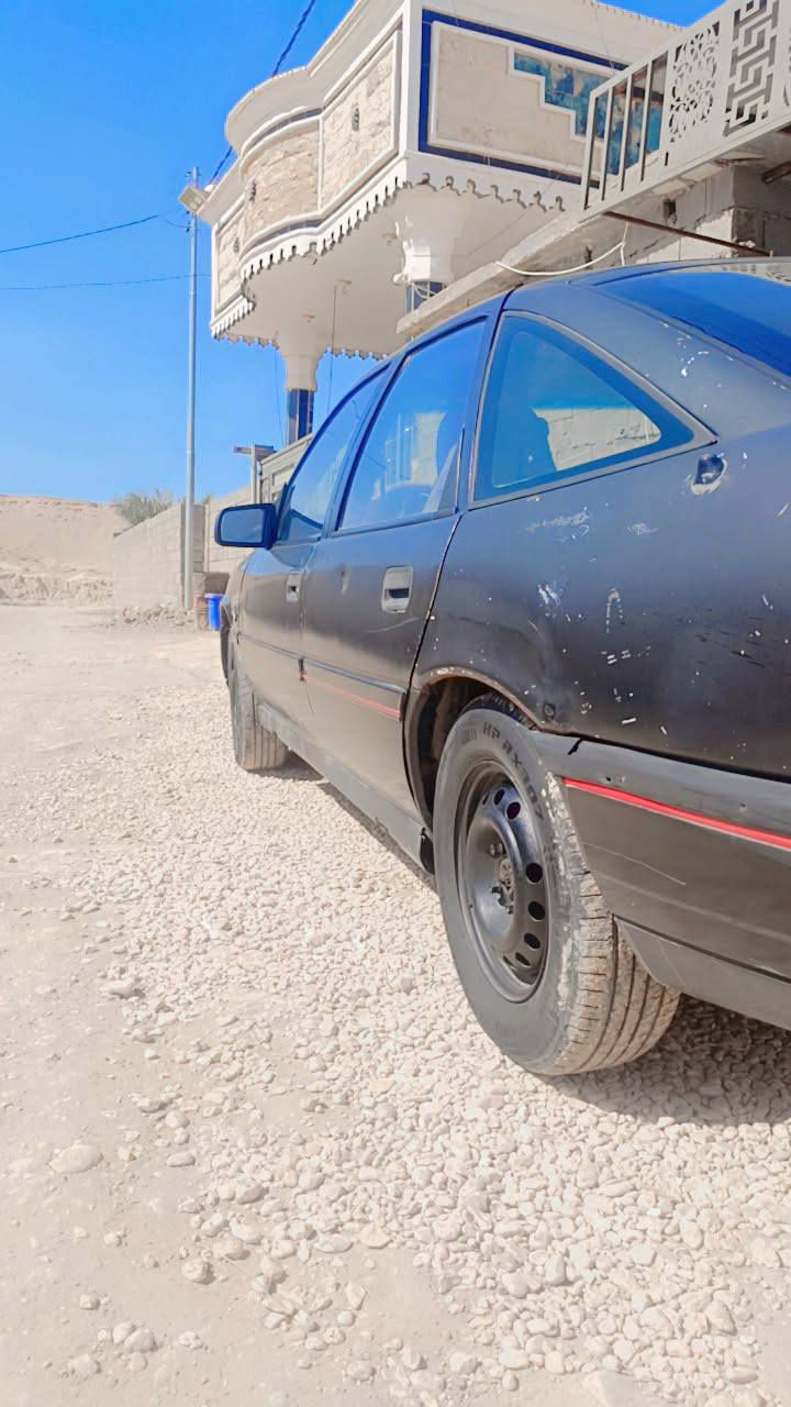 فيكترا 93
تخم تاير باتري جديد 
كير ومحرك حاويه
سنويه ل نهاية 26
سياره بلاديه بدون تعمير
وشرط تحويل مباشر 
         ***********
