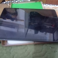 ايباد 9مكفول من كل شي ذاكره 64سعر 275ليريده يجي خاص او يتصل07740778286