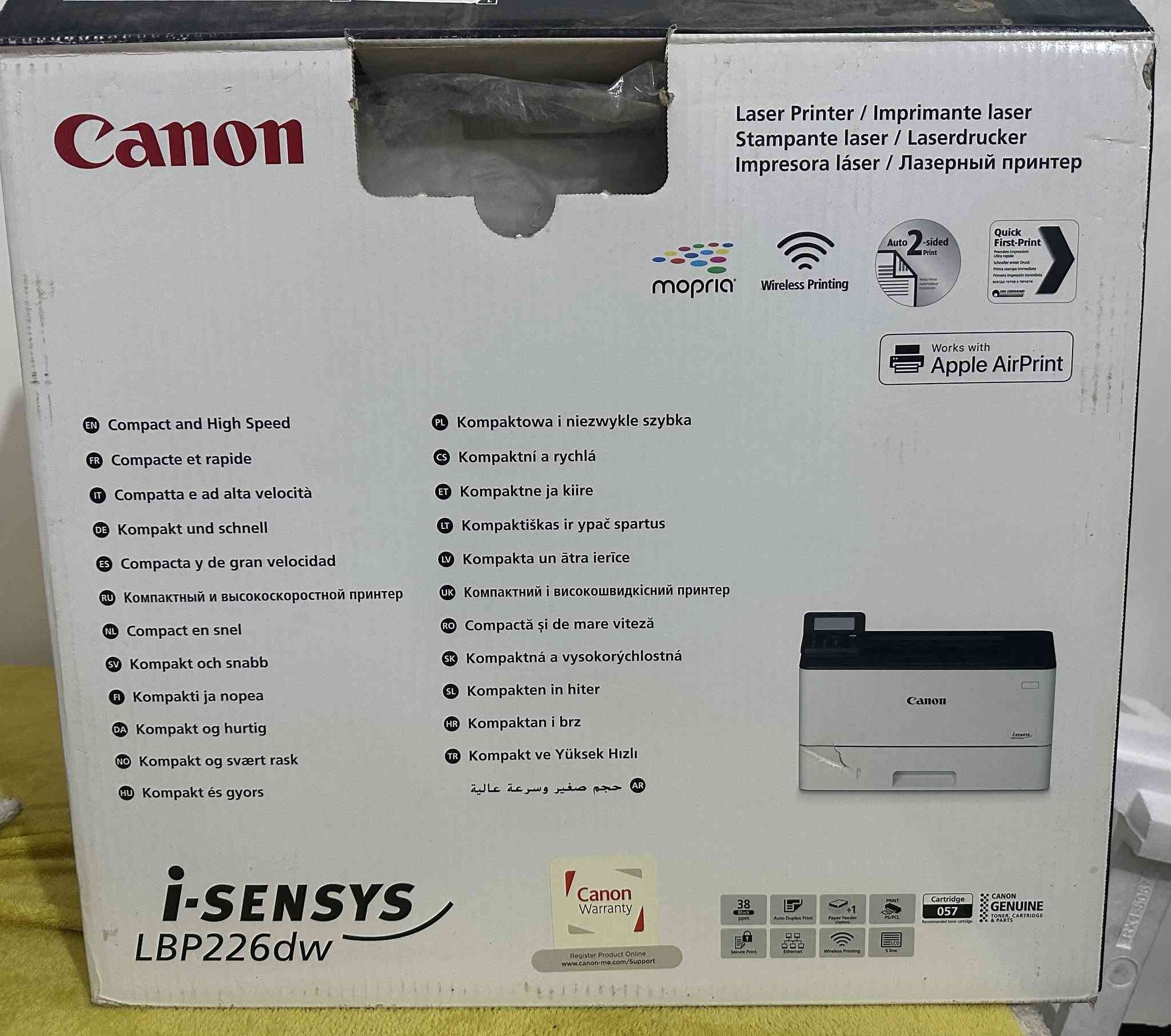 ب210 الف والسعر بي مجال 
سبب البيع عدم الحاجة لها 
يجي وياها كاترج حبر جديد 

نوع الطابعة: طابعة ليزرية
نوع الطباعة: اسود و ابيض
دقة الطباعة: 600x600 dbi
اكثر كمية اوراق توضع في الطابعة: 250 ورقة
حجم الاوراق: A4, B5, A5, A6, Letter, Legal
الابعاد: 372x320x271 ملم
الوزن: 8.8 كغم
اللون: ابيض
المواصفات:
سرعة الطباعة: حوالي 38 ورقة بالدقيقة
تدعم الطباعة التلقائية على الوجهين (Duplex)
واي فاي + شبكة Ethernet للطباعة من الموبايل أو الكمبيوتر
تدعم الطباعة من الآيفون عبر Apple AirPrint
شاشة LCD للتحكم
تدعم Secure Print للحماية
تستخدم كارتردج 057 الأصلي
طباعة ليزر أسود بجودة عالية
المميزات:
طابعة قوية وسريعة
مناسبة للمكاتب وأعمال الطباعة الكثيفة
تدعم الطباعة اللاسلكية
حجمها صغير نسبياً وما تأخذ مكان
الحالة:
مع الكرتون الأصلي ونظيفة.
إذا مهتم راسلني على الواتساب ***********
