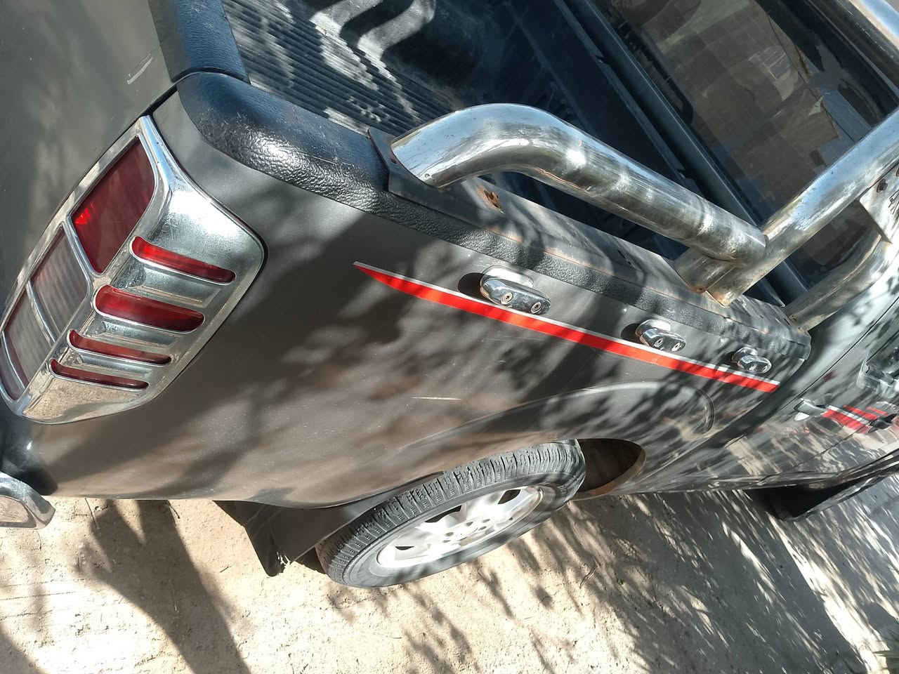 السلام عليكم سياره حلوه جاهزه مسبوقه عام مكاني بالبصره بالدير سياره موديل 2008 ضربها لو مراوس بيكم السعر 80 وبيها مجال الاتصال على هذه الارقام ***********

***********
