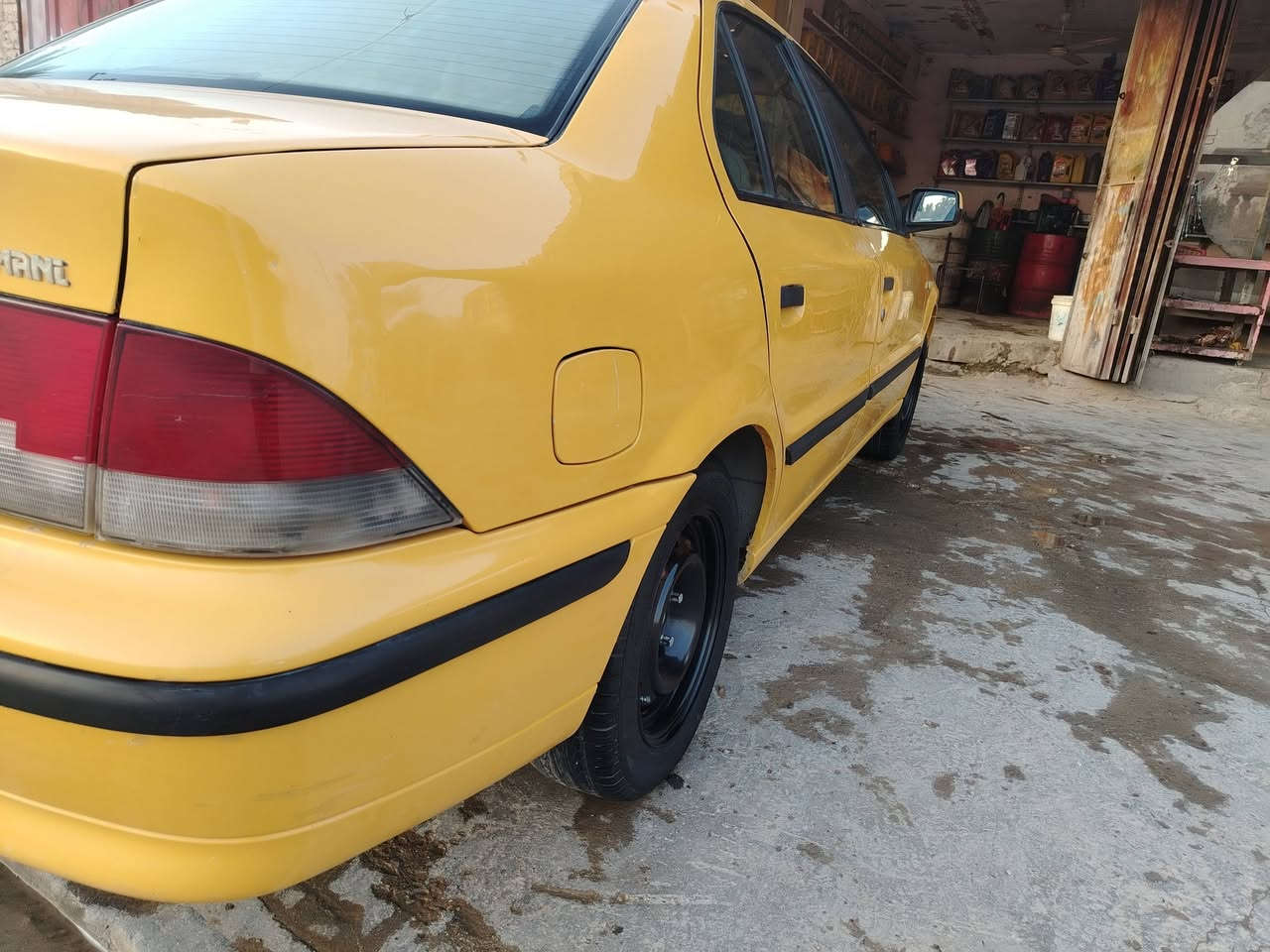 سمند٢٠١١جاهزه من كلشي تخم تاير تبريد حداديه كير ومحرك مكفولات عنوان حمزه الشرقي لأستفسار ***********
