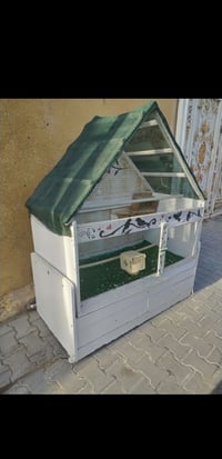 قفص طيور حب • طيور حب