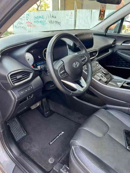 للبيع سنتافي 2022
◾ مواصفات السيارة
مأشيه53الف /كيلو/
▪️بصمة تشغيل + بصمة أبواب + أنارة ترحيب
▪️كشنات الصفحتين كهرباء + كُشنات تدفئة 
▪️بانوراما طكتين + عداد ألكتروني
▪️شاشة كبيرة + كاميرا دواره 
▪️ رادرات جانبي أمامي خلفي 
▪️ لأيت زنون + بك لايت أيل أي دي 
▪️ اوتو بريك + كُشنات جلد 
▪️لدأت أمامي خلفي
▪️صندوق كهرباء 
▪️سماعات هارمن
▪️ تبريد أمامي خلفي قُطعتين
▪️نظام اوتو ستوب بلأزدحام 
▪️نظام تحديد مسار للسياقة الألكترونية 
▪️ شحن واير ليس
▪️تحكم أستيرن كُل الجهات + مُحرك 2500
▪️ ثلاث أنظمة قيادة { سبورت / نورمال / سمارت } 
▪️ شفتات بل أستيرن + داخل السيارة كاربون فايبر 
▪️بلوتوث + اواكس + واي فاي 
▪️مانع أنزلاق + كروز سرعة 
▪️اشاير بالمري
▪️سايد بريك بصمة
▪️ويل كب كُروم 
▪️شاشه عداد ديجتال 
▪️سبير الشركة كتلوكات الشركة

للستفسار ومعرفت السعر 
215
***********
------------------
