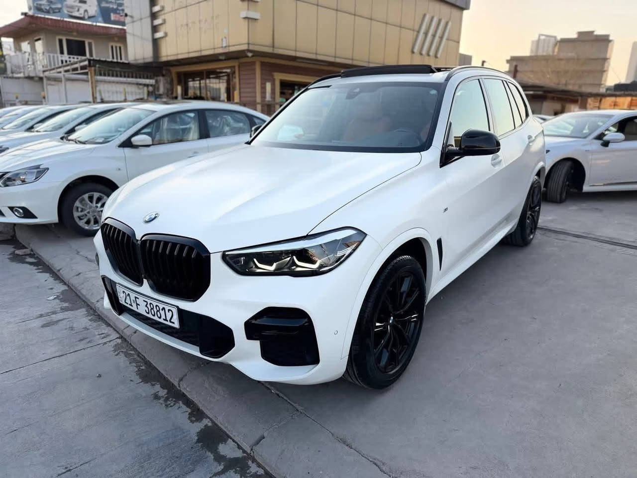 السلام عليكم
BMW x5 2022
كلين تايتل
 
صفر شركة العروش / اربيل 

مغلف ppf ، بدون أي حادث بحالة الوكالة 

المكان سليمانية 

السيارة بأسمي تحويل الوكالة بنفس اليوم

سعرها كاش فقط ٥٨ ألف دولار

***********
