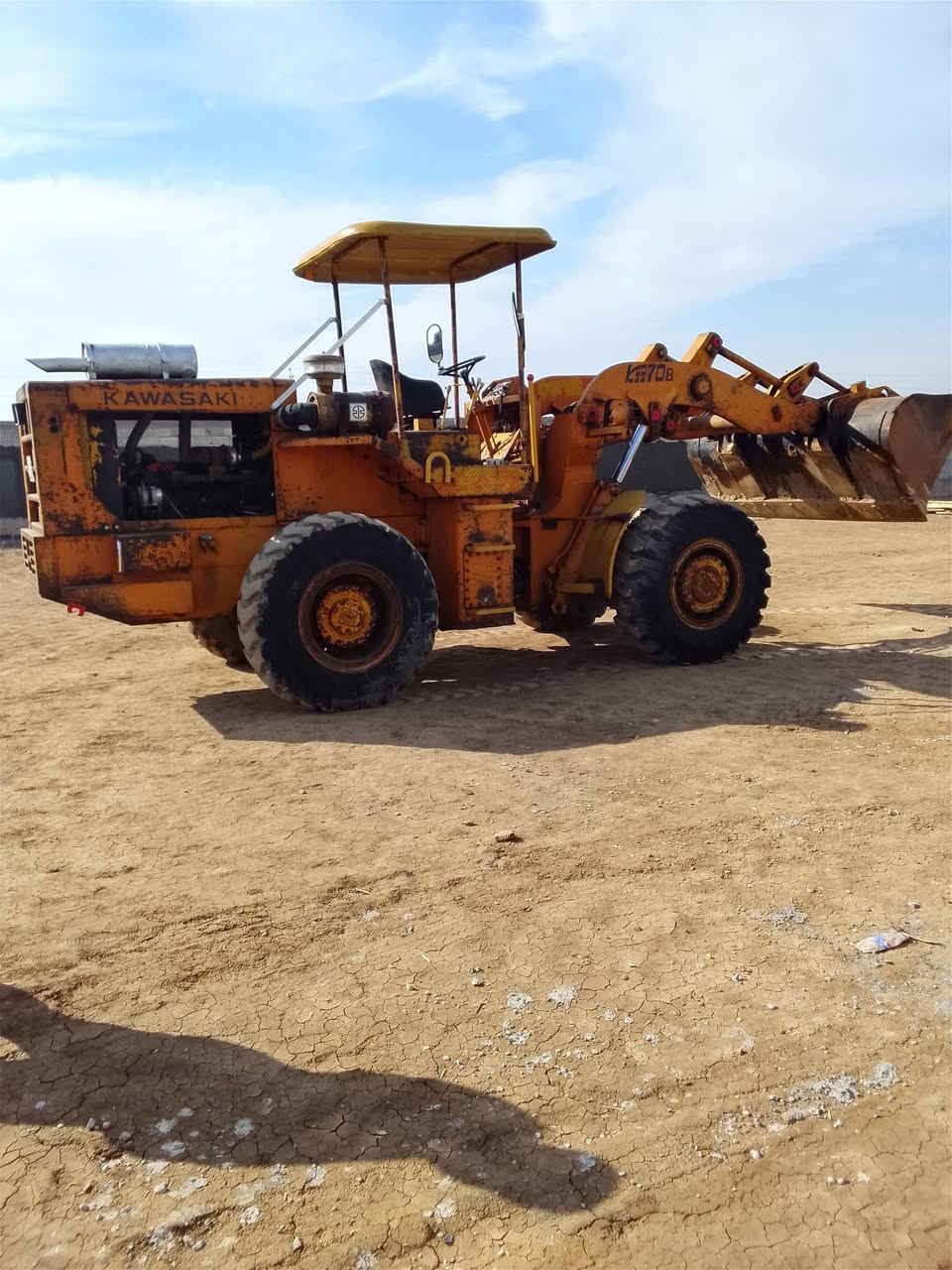 سلام عليكم للبيع شفل كاوسكي حجم 70مديل82 رقم نجف الماني مكينه جاهزه للشقل (***********)
