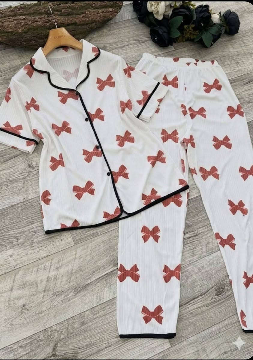 فيولا.. الأناقة والراحة تبدأ من بيتكِ! ✨
تراك _نسائي بنااات شوفولي جمااال دمج الالوان 😍🙊
القياس فري سايز ✨️ 
#السعر10الاف فقط 👍 
الخامة فانيلة مخطط  تركي✨️
للحجز يرجى مراسلة الصفحة 🌺 
توصيل داخل المسيب الفين فقط 
يوجد توصيل كافة المحافظات 6الاف فقط


**إذا كنت صاحب هذا الإعلان وتريد حذفه لأي سبب، رجاءا أرسل رسالة إلى الدعم الفني**