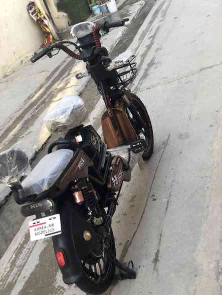 سلام عليكم ماطور لبيع شحن حجم20/ 4 بطاريات كبار اربع نمرات شاشه ايبات اشاير لايت ويرمنيه كله شغاله فول نضافه اخو الجديد مستعمل ٣ اشهر السعر( 280) وبي مجال لاستفسار الرقم ***********//*********** او خاص كورك بي وتساب
