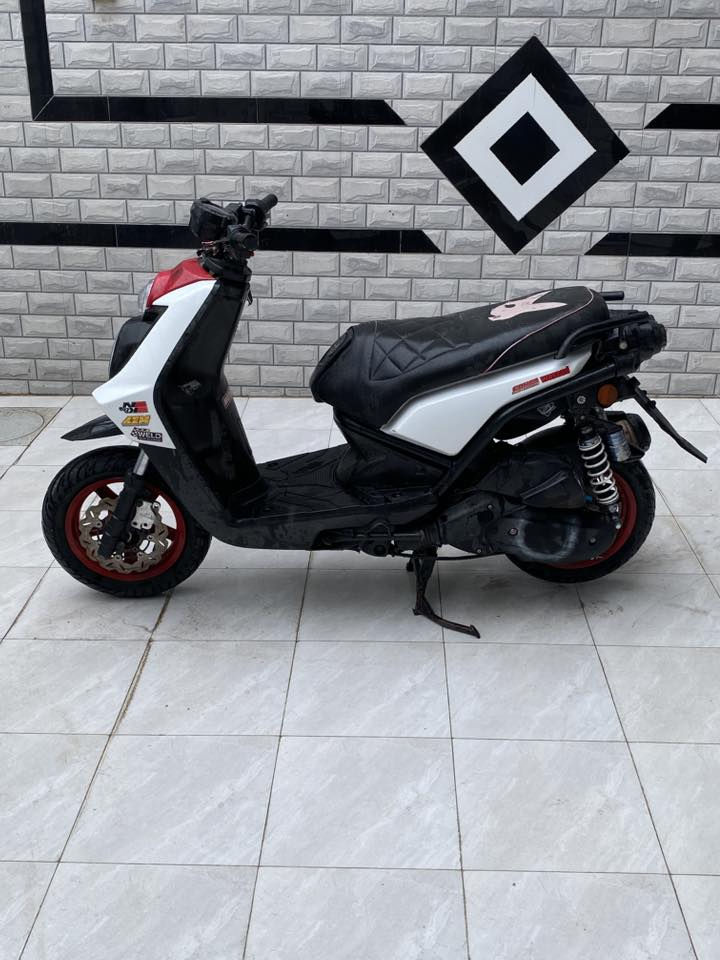 سكنس للبيع  مزوده يدات وكلجات ودبلات كله رياضي جاهزه للاخير لايت زنون 3وضعيات ب750وبيها مجال  رقمي ***********مكاني حله نادر
