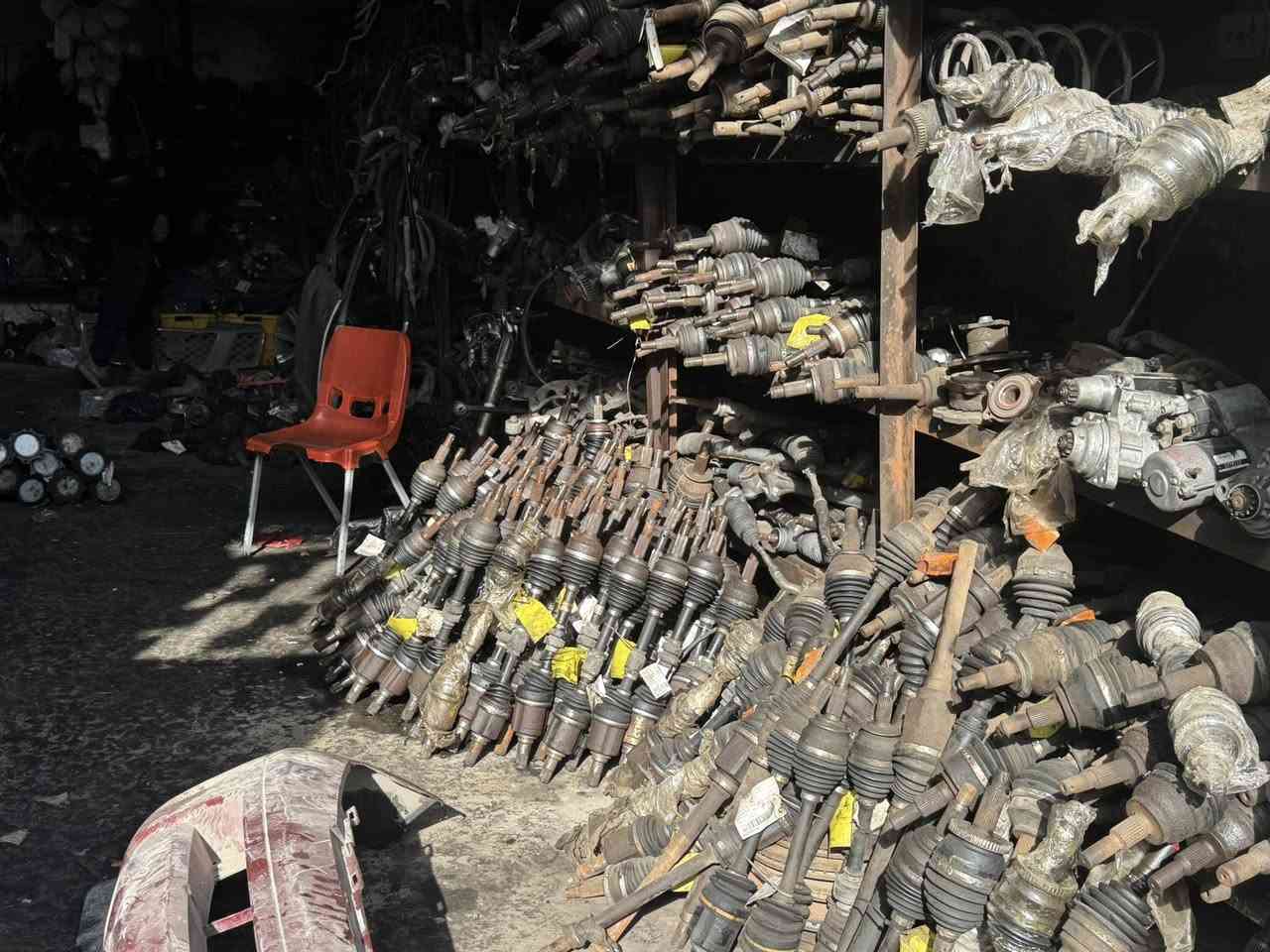 دراين شفت جميع انواع السيارات محلات خالد الياباني بصره صناعية حمدان للاستفسار اتصل ‭0770 578 1140‬
