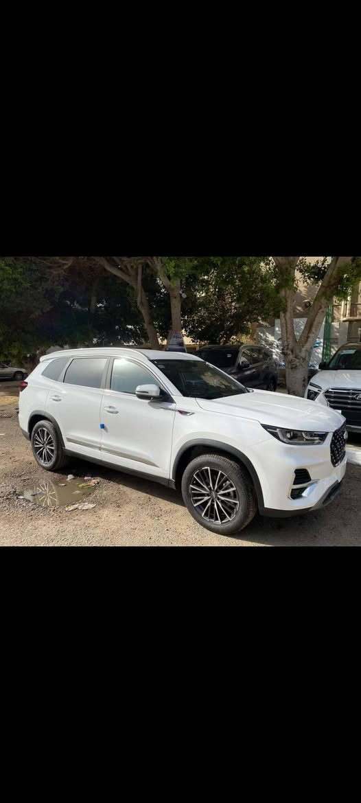 للبيع تيكو 8 برو موديل 22 سعرها مناسب جدا وبيها مجال حك الجيه للاستفسار ***********
محرك 2000 تيربو 
🚘 خليجي 
🚘 سعة المحرك 2.0L Turbo 
🚘 مرتبط بناقل حركة أوتو 9 نمر
🚘 عدد AIR BAG 2
🚘 حساسات خلفية
🚘 لايت LED
🚘 كشافات 
🚘 بك لايت LED 
🚘 حجم الاطار 235/55R18 
🚘 ويل كب 18‼️
🚘 هاند بريك بصمة 
🚘 مفتاح التشغيل بصمة 
🚘 دشبول شاشة 
🚘 شاشة 
🚘 كاميرا دوارة
🚘 المقاعد لون أسود 
🚘 المودات والأوامر الصوتية
🚘 مثبت السرعة Cruise 
🚘 أوضاع القيادة  Drive Mode
🚘 فحص أنظمة السيارة 
🚘 حساسات ضغط اطارات
🚘 3 قطع تبريد
🚘 ا ABS  
🚘 أوتو هولد 
🚘ا ISO Fex        ايزو فكس
🚘 نظام مانع الانزلاق
🚘 تتسع المقصورة الداخلية ل 7 راكب 
🚘 اشارة في المرايا الجانبية قابلة للطي 
🚘 مخرج منفذ الطاقة ⚡
🚘 ا  Bluetooth / USB
ولله ولي التوفيق
